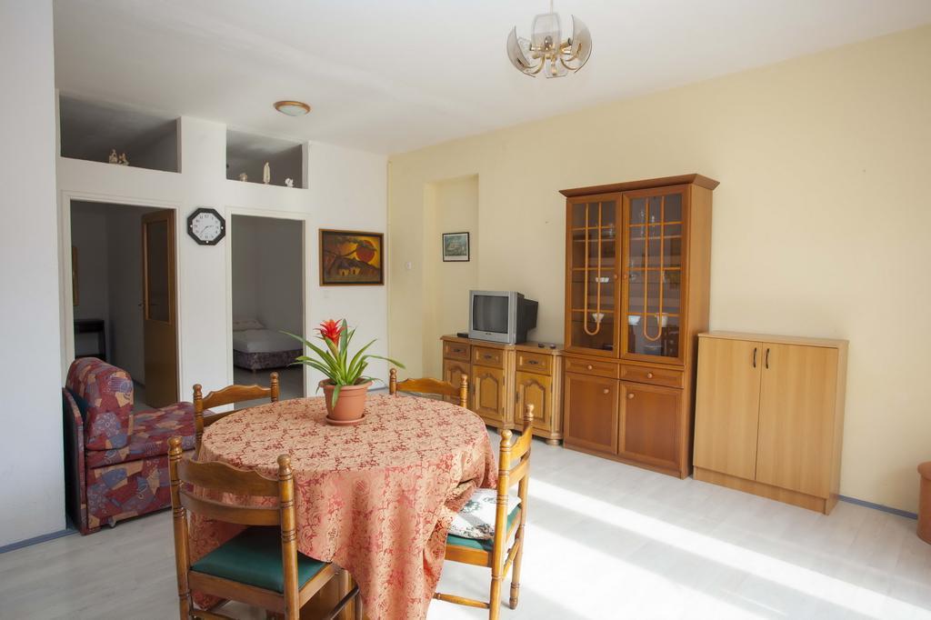 Apartments Dino Makarska Exterior photo